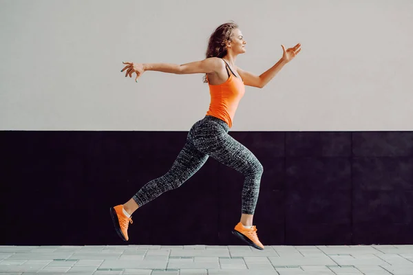 Beautiful Slim Attractive Caucasian Woman Sports Clothing Curly Hair Running — Stock Photo, Image