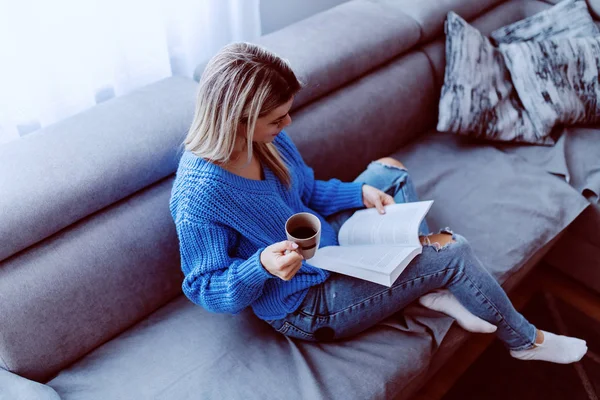 Top View Attractive Caucasian Blonde Sweater Jeans Sitting Sofa Living — Stock Photo, Image