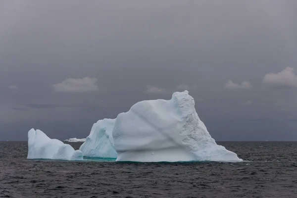 Antarktis Seascape Med Isberg — Stockfoto