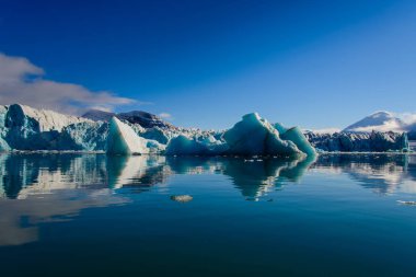 Buzul parçasının şaşırtıcı görünümü