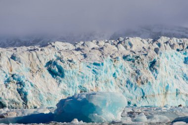 Buzul parçasının şaşırtıcı görünümü