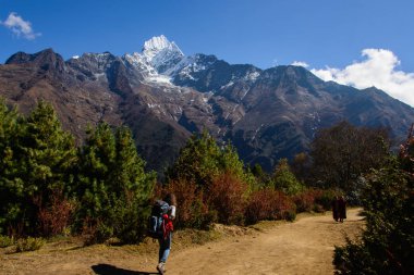 Nepal Himalayalar trekking