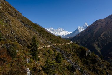 Nepal Himalayalar trekking
