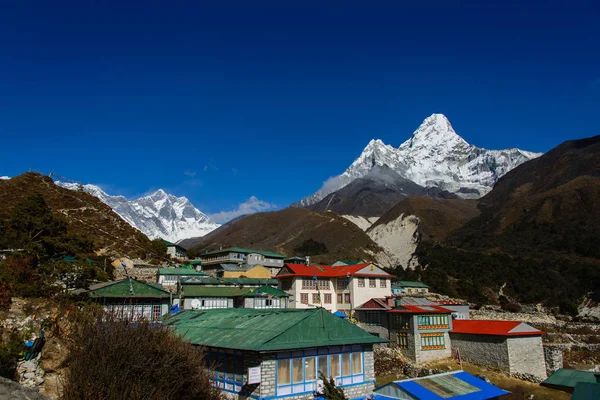 Nepal Himalayalar Trekking — Stok fotoğraf