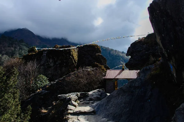 在尼泊尔徒步旅行 喜马拉雅山 — 图库照片
