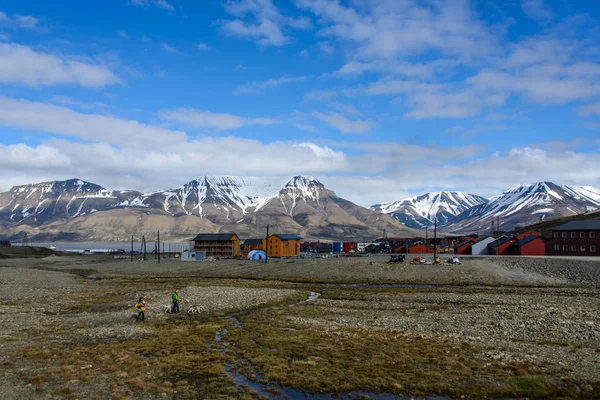 南極大陸の古い研究局と美しい風景の北の風景 — ストック写真