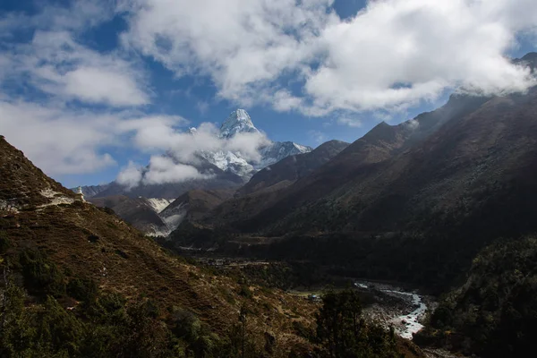 Nepal Himalayalar Trekking — Stok fotoğraf