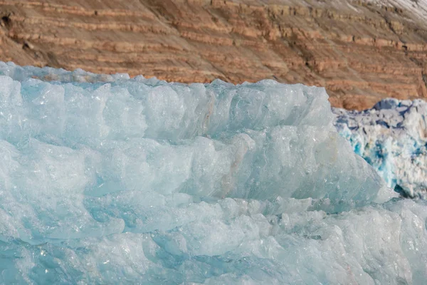 Buzul Parçasının Şaşırtıcı Görünümü — Stok fotoğraf