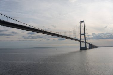 Büyük kemer köprü görünümü
