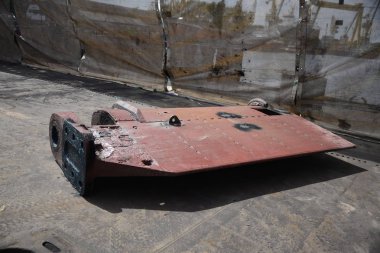 Geminin dümen, görünümü kadar yakın