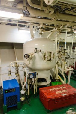 Büyük gemi iç makine dairesi