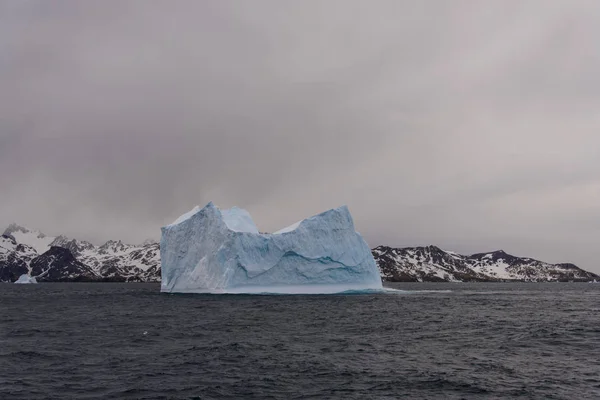 Bella Vista Sul Paesaggio Con Iceberg — Foto Stock