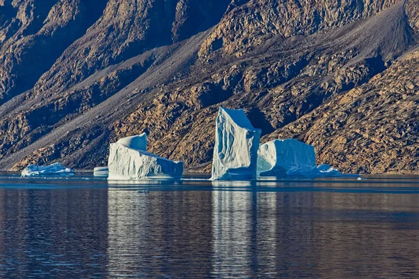 Marina Antártica Com Iceberg — Fotografia de Stock