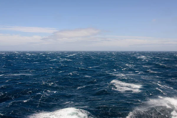Burzliwe Morze Ciągu Dnia — Zdjęcie stockowe