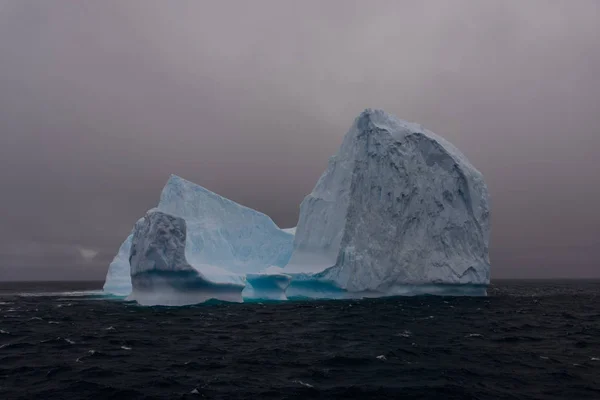 Bela Paisagem Vista Com Iceberg — Fotografia de Stock