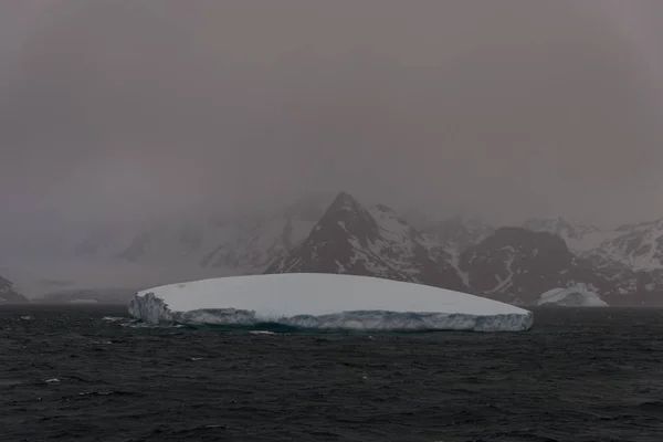 Bela Paisagem Vista Com Iceberg — Fotografia de Stock