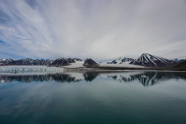 Paisagem Ártica Svalbard — Fotografia de Stock