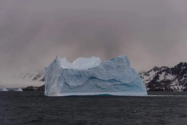 Bela Paisagem Vista Com Iceberg — Fotografia de Stock