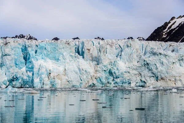 Арктический Ландшафт Шпицбергена — стоковое фото