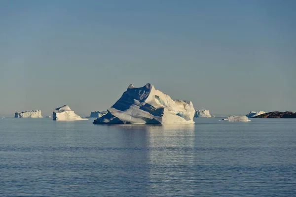 Красивый Вид Айсберг Гренландии — стоковое фото