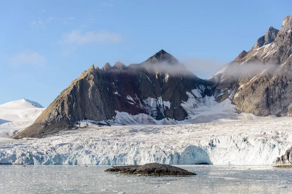 Όμορφο Τοπίο Στην Αρκτική — Φωτογραφία Αρχείου