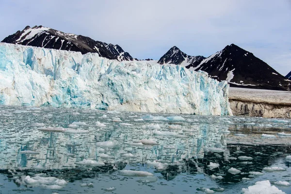 Arktische Landschaft Auf Spitzbergen — Stockfoto