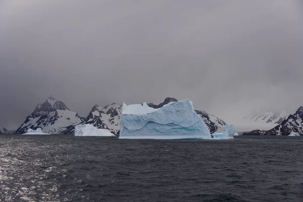Pohled Krásnou Krajinu Ledovce — Stock fotografie