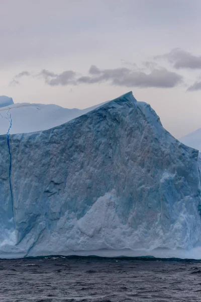 Antarctic Seascape Iceberg — Stock Photo, Image