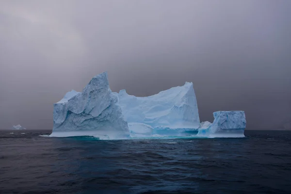 Pohled Krásnou Krajinu Ledovce — Stock fotografie