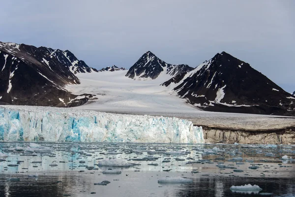 斯瓦尔巴的北极景观 — 图库照片