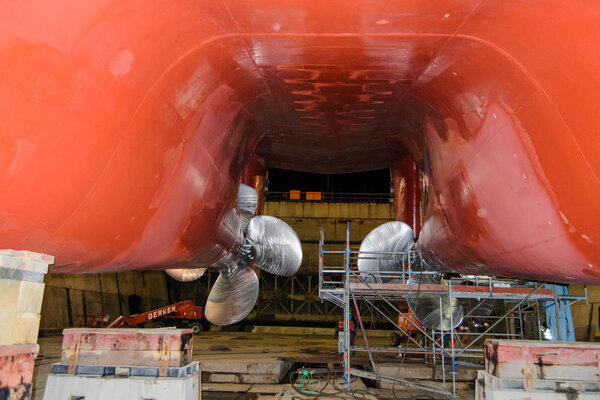 Ship repairing at port