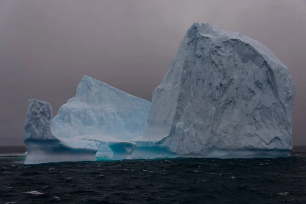 Bella Vista Sul Paesaggio Con Iceberg — Foto Stock