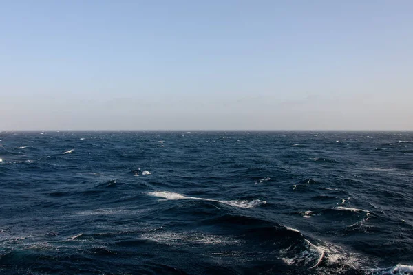 Mar Tempestuoso Bonito Durante Dia — Fotografia de Stock