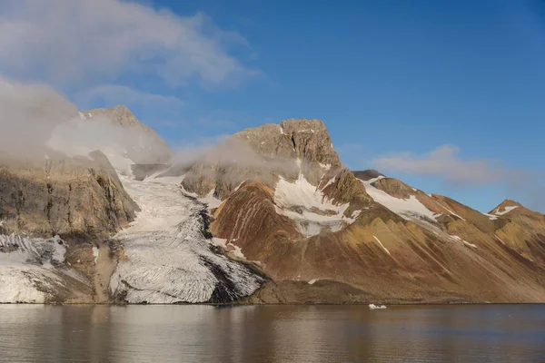 美しい北極の風景を見る — ストック写真
