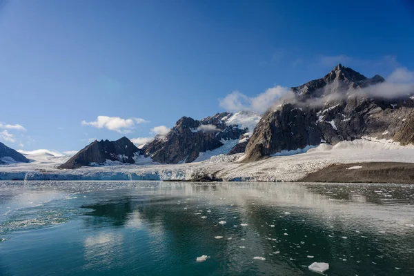 Красиві Арктичних Пейзажний Вид — стокове фото