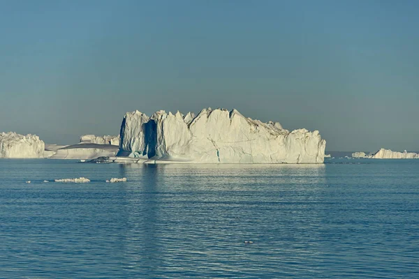 Güzel bir Grönland buz Dağı manzarası