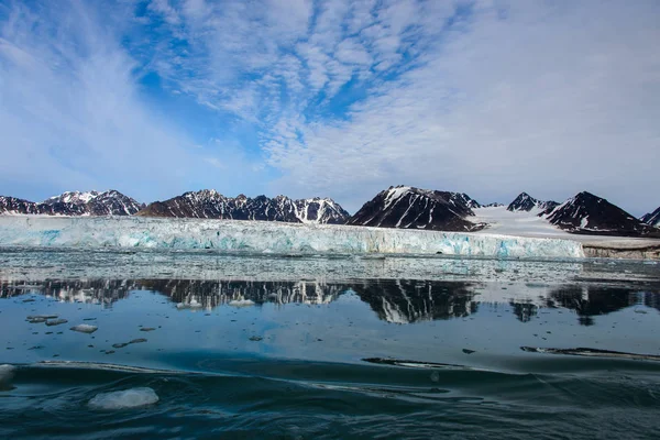 Arktische Landschaft Auf Spitzbergen — Stockfoto