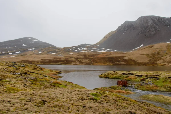 Norra Landskap Med Sjö Och Tundra — Stockfoto