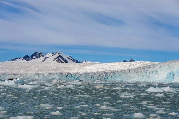 Αρκτικό Τοπίο Αρχιπέλαγος Σβάλμπαρντ — Φωτογραφία Αρχείου