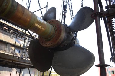 Geminin pervane yükleme işlemi 