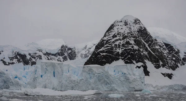 Gyönyörű Gleccser Antarktiszon — Stock Fotó