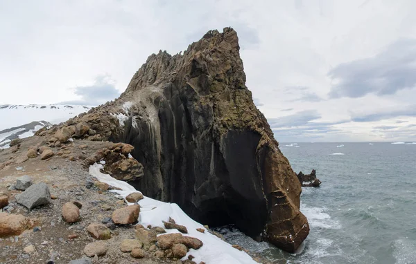 Felsen Antarktischen Meer — Stockfoto