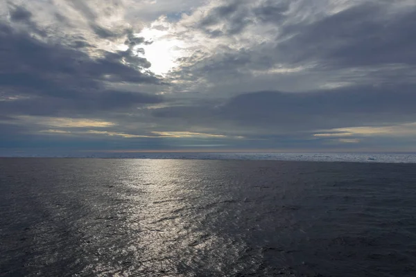 Paisagem Ártica Superfície Mar Com Gelo Floe — Fotografia de Stock