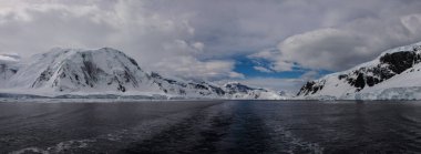 Antarktika yatay, buzul ve dağlar