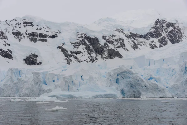 在南极洲的冰川视图 — 图库照片