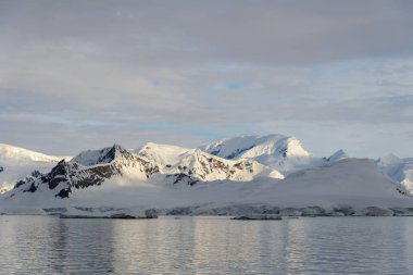 Güzel Antarktika manzaralı