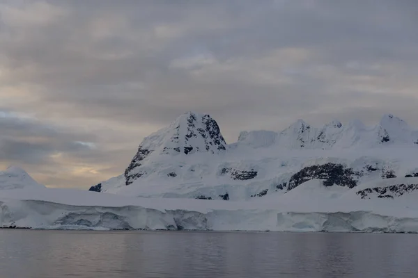 美丽的南极风景看法 — 图库照片