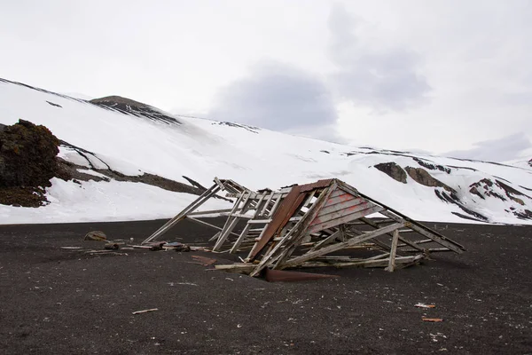 Stary Dworzec Wielorybów Deception Island — Zdjęcie stockowe