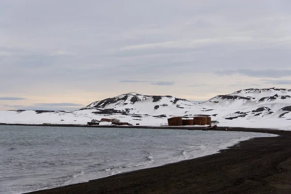 Stary Dworzec Wielorybów Deception Island — Zdjęcie stockowe