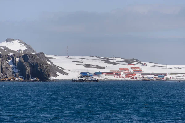 Bellingshausen Russian Antarctic Research Station — Stock Photo, Image